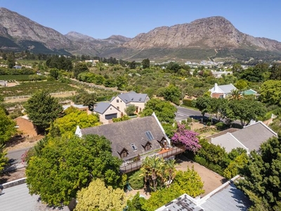 A beautiful guesthouse in the heart of Franschhoek