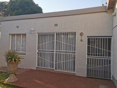 Apartment For Rent In Wilro Park, Roodepoort