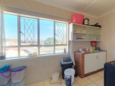 Apartment For Sale In Haddon, Johannesburg