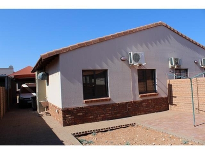 Apartment For Sale In Kathu, Northern Cape