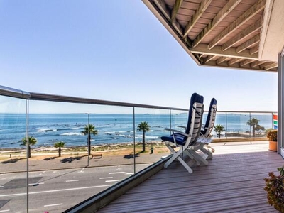 Apartment For Sale In Mouille Point, Cape Town