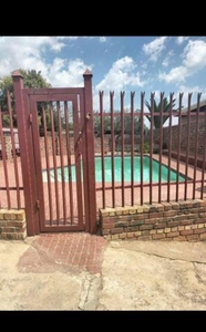 Apartment For Sale In Silverton, Pretoria