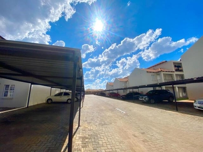 Apartment For Sale In Vyfhoek Ah, Potchefstroom