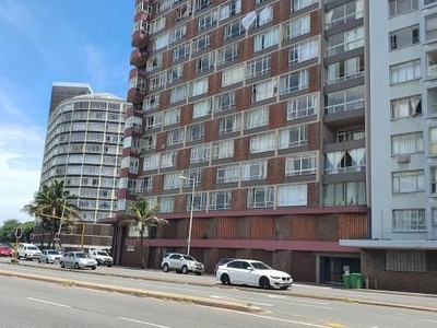 FRONTLINE ESPLANADE- NEWLY RENOVATED BACHELOR APARTMENT @ R 545.000 WITH PARKING