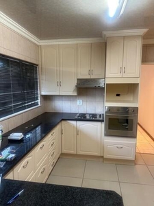 House For Rent In Heuwelsig, Bloemfontein