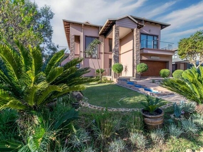 House For Sale In Aspen Hills Nature Estate, Johannesburg