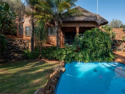 House For Sale In Bassonia, Johannesburg