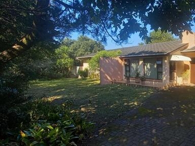 House For Sale In Beacon Bay, East London