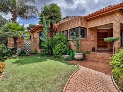 House For Sale In Bronberg, Pretoria