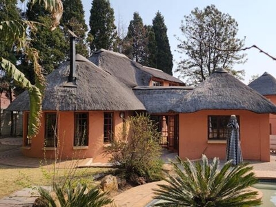 House For Sale In Buccleuch, Sandton