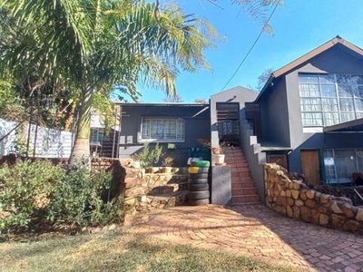 House For Sale In Claremont, Pretoria