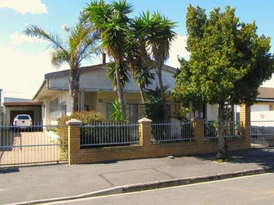 House For Sale In Glenlilly, Parow