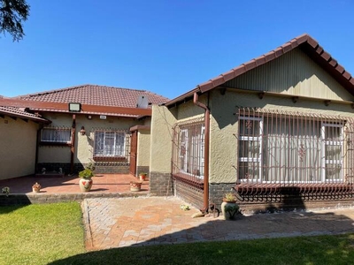 House For Sale In Hurlyvale, Edenvale
