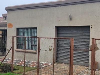 House For Sale In Kwa Thema, Springs