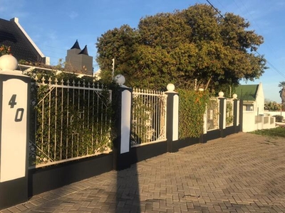House For Sale In Lamberts Bay, Western Cape