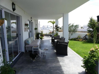 House For Sale In Lampiesbaai, St Helena Bay