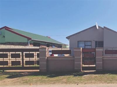 House For Sale In Motherwell Nu 4, Port Elizabeth