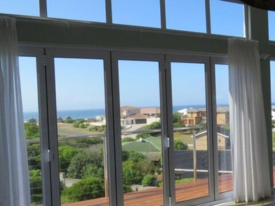 House For Sale In Pearly Beach, Gansbaai