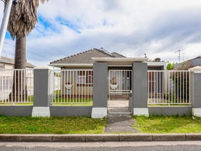 House For Sale In Plumstead, Cape Town