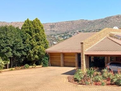 House For Sale In Ruimsig, Roodepoort