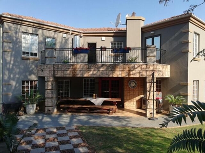 House For Sale In Schoemansville, Hartbeespoort