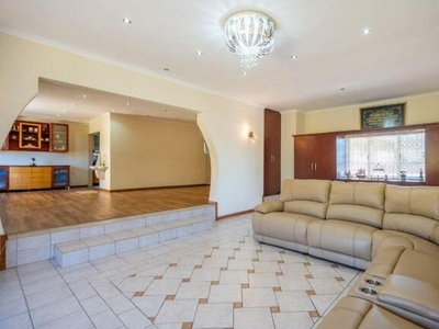 House For Sale In Springfield, Durban