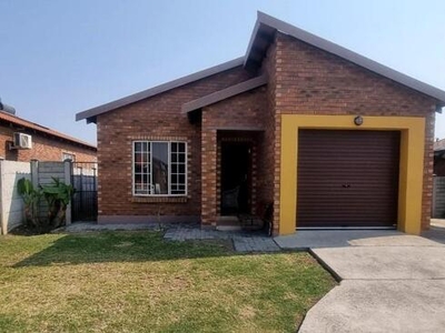 House For Sale In Waterkloof East, Rustenburg