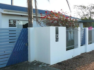 House For Sale In Wavecrest, Jeffreys Bay