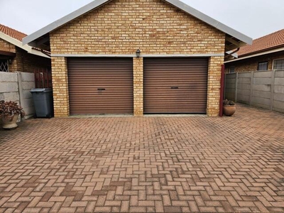 House For Sale In Wilbotsdal Ah, Randfontein