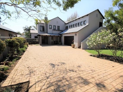 House For Sale In Willow Acres Ext 11, Pretoria