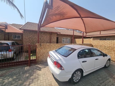 Townhouse For Sale In Annadale, Polokwane