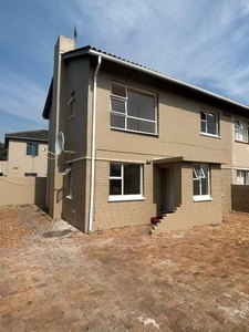 Townhouse For Sale In Plumstead, Cape Town