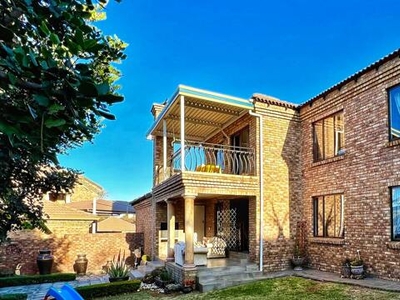 Townhouse For Sale In Six Fountains Residential Estate, Pretoria