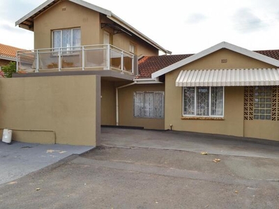 Townhouse For Sale In Woodview, Phoenix