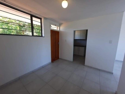 2.5 Bedroom Apartment To Let in Bluff