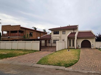 House For Sale In Dalpark Ext 1, Brakpan