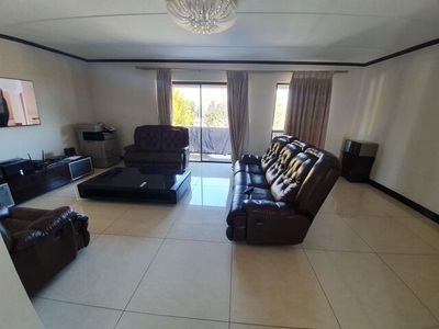 Townhouse For Rent In Carlswald, Midrand