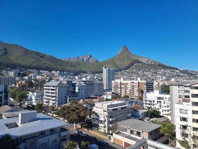 0.5 Bedroom Apartment Rented in Sea Point
