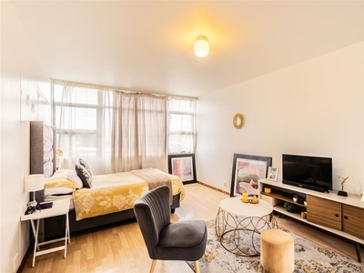 1 Bedroom Apartment Sold in Sanlamhof