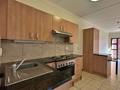 1 Bedroom Apartment in Douglasdale For Sale