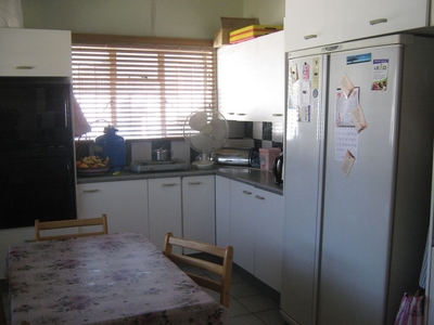 2 Bedroom House in Delville For Sale