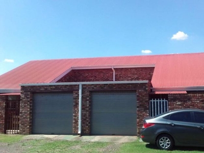 2 Bedroom townhouse - sectional for sale in Parys