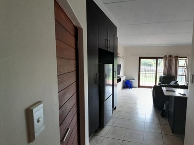 3 Bedroom duplex townhouse - sectional for sale in Pretoriuspark, Pretoria
