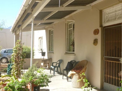 3 Bedroom house for sale in Ladismith