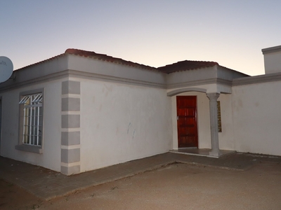 3 Bedroom House For Sale in Mandela View