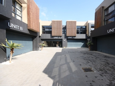 3 Bedroom Townhouse in Edendale For Sale