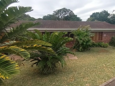 3 Bedroom townhouse - sectional for sale in Manors, Pinetown