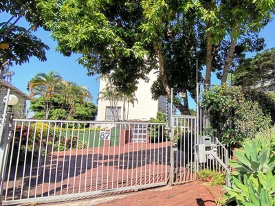 4 Bedroom apartment for sale in Bulwer, Durban