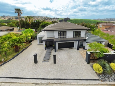 4 Bedroom House For Sale in Protea Valley