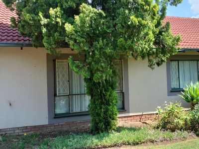 4 Bedroom house sold in The Reeds, Centurion
